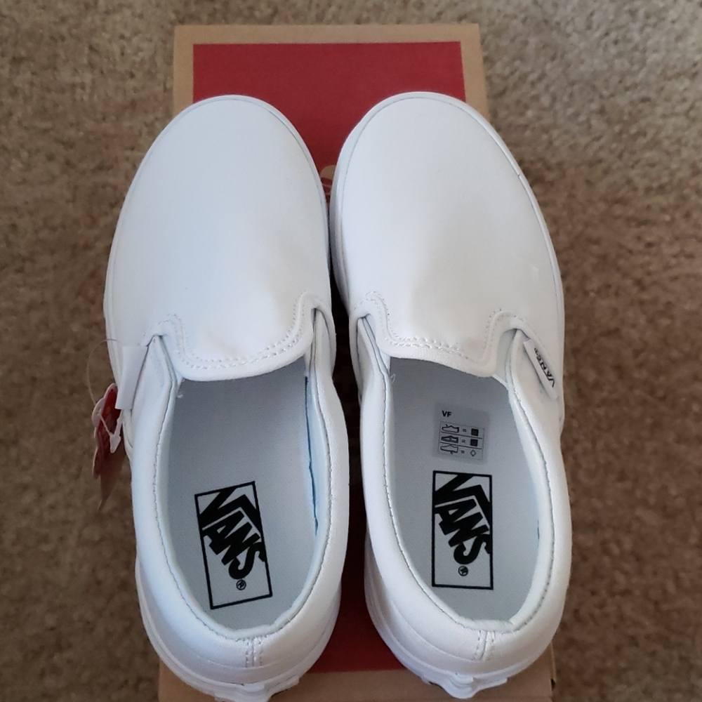 NWT Vans white canvas kids shoes